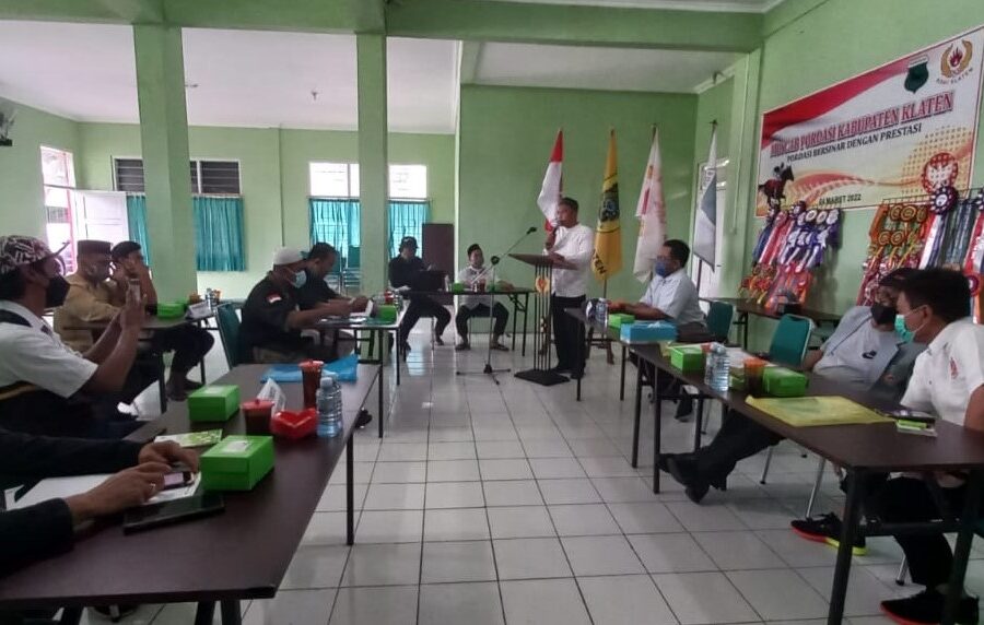 Ketua Umum KONI Klaten H Parwanto membuka Musorkab Pordasi Klaten.